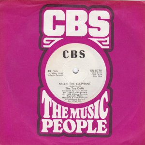 TOY DOLLS : Nellie The Elephant / Fisticuffs In Frederick Street