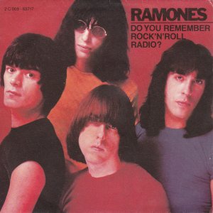 RAMONES : Do You Remember Rock ‘N’ Roll Radio? / Sheena Is A Punk Rocker (Live At The Rainbow)