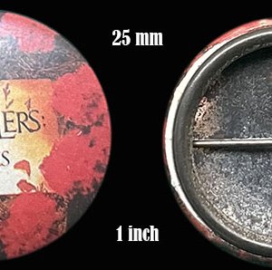 STRANGLERS (The) – No More Heroes Badge / Pin