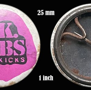U.K. SUBS – Live Kicks Badge / Pin