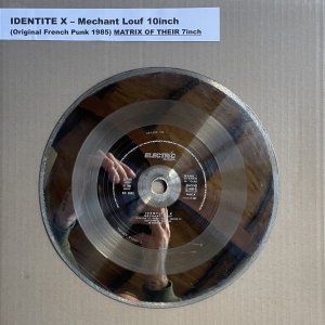 IDENTITE X – Mechant louf METALLIC MATRIX